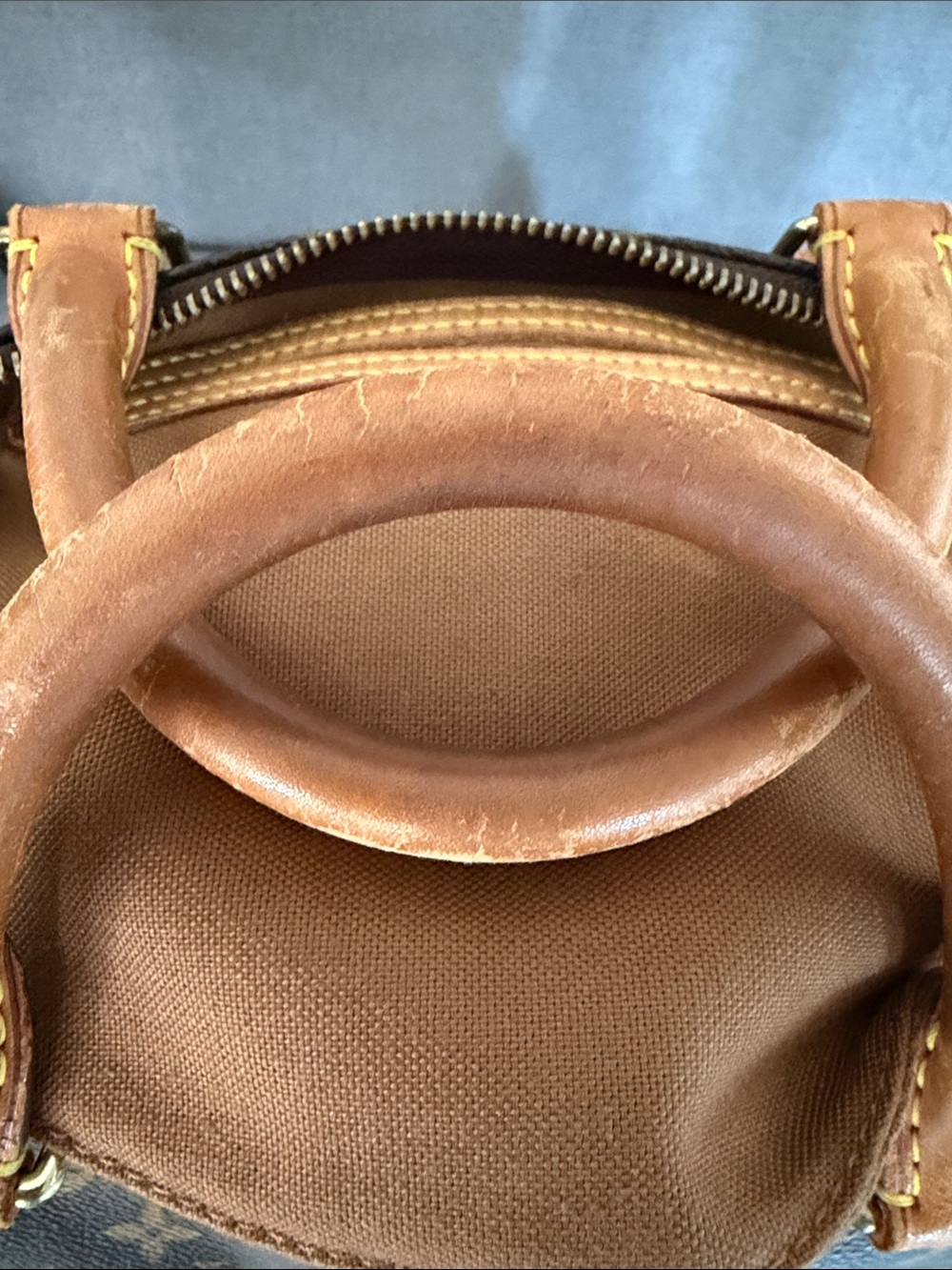 Louis Vuitton Brown Monogram Speedy 30 - Picture 4 of 16